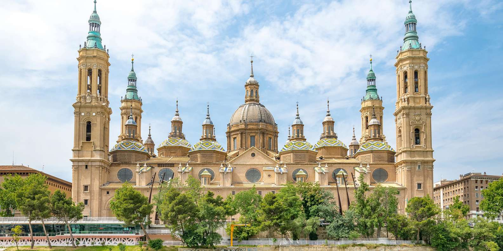 Visit the Basilica del Pilar